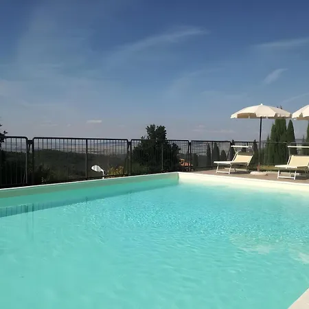 Di Contignano شقة