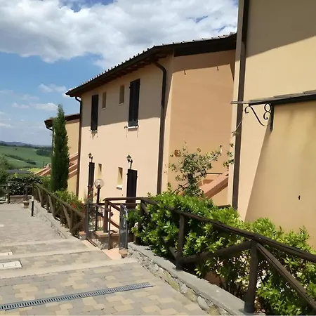 Di Contignano شقة راديكوفاني